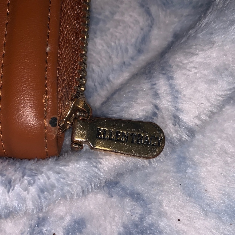 Ellen Tracy Brown Leather Women's Wallet - Picture 3 of 7